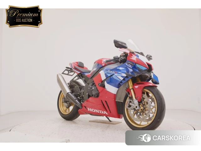 Проданный Honda CBR1000RR-R FIREBLADE SP 2023 из Японии, фото 4