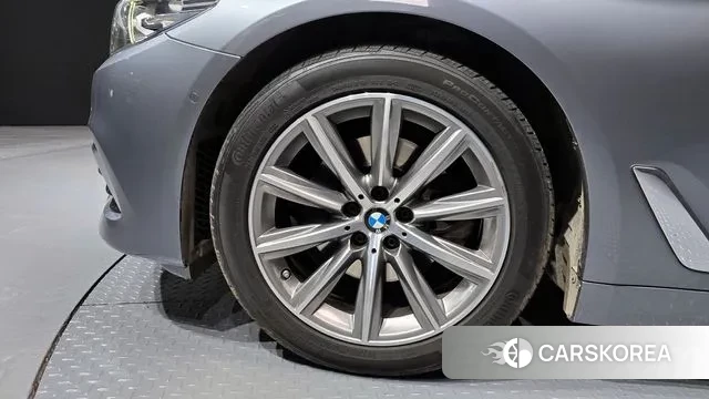 BMW 5 Series (G30) id 3469747 из Кореи 15