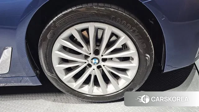 BMW 5 Series (G30) id 2985694 из Кореи 15