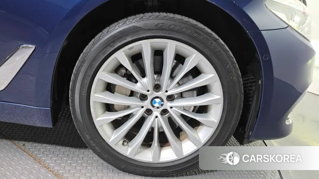BMW 5 Series (G30) id 4371461 из Кореи 15