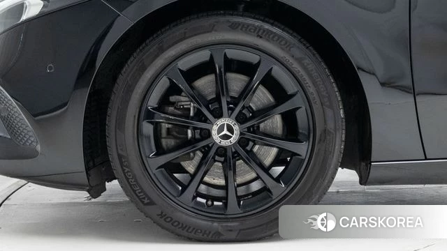 Mercedes-Benz A-Class W177 id 4250801 из Кореи 15