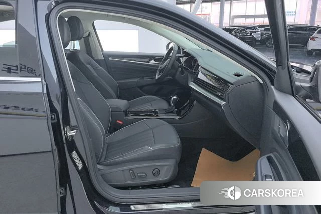 Volkswagen Passat id 4235906 из Китая 12