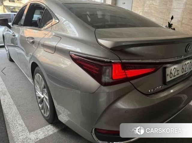 Lexus ES300h 7th generation id 4502369 из Кореи 10