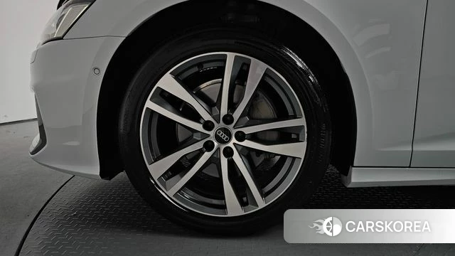 Audi A6 (C8) id 4593391 из Кореи 32