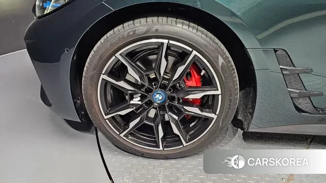 BMW i4 id 3400159 из Кореи 15