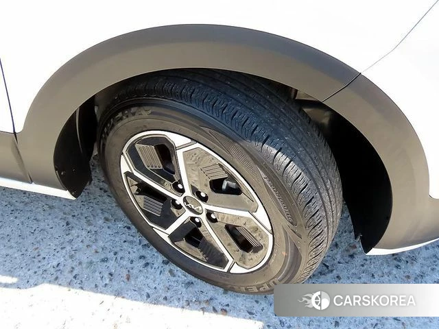 Kia Di Ol Nu Niro id 4941826 из Кореи 15