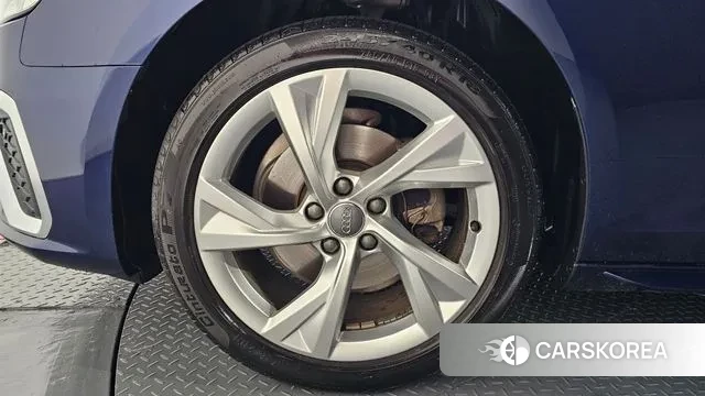 Audi A4 (B9) id 3402133 из Кореи 15