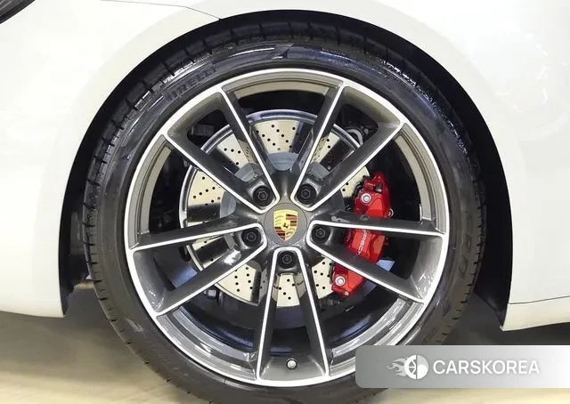 Porsche 911(992) id 3614822 из Кореи 15