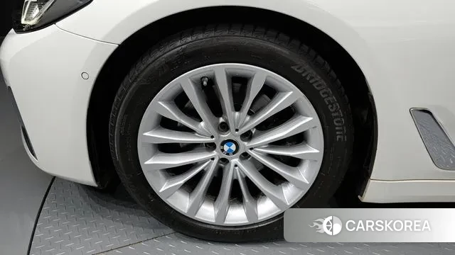 BMW 5 Series (G30) id 2994465 из Кореи 15