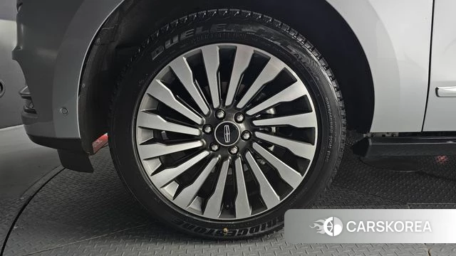 Lincoln Navigator 4th generation id 4370267 из Кореи 15