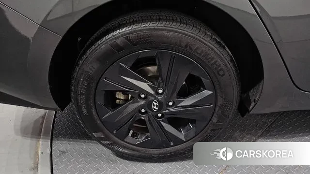 Hyundai Avante (CN7) id 3405820 из Кореи 15