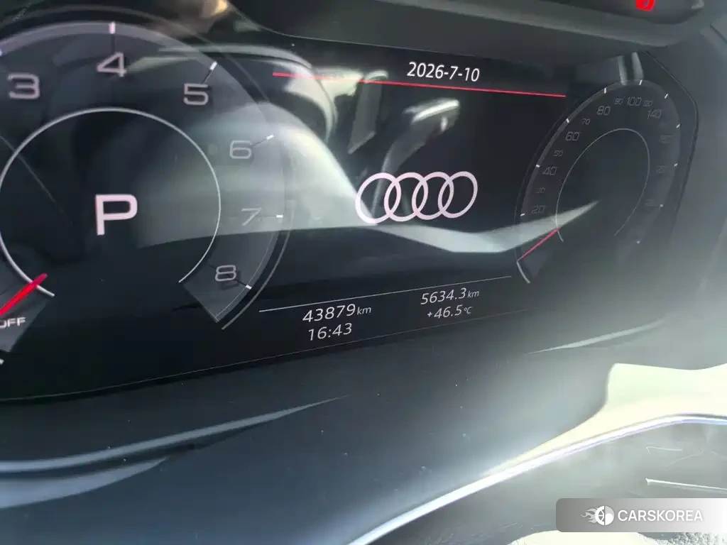 Audi Q7 2020 Черный из Китая, фото 5