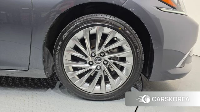 Lexus ES300h 7th generation id 3864289 из Кореи 15