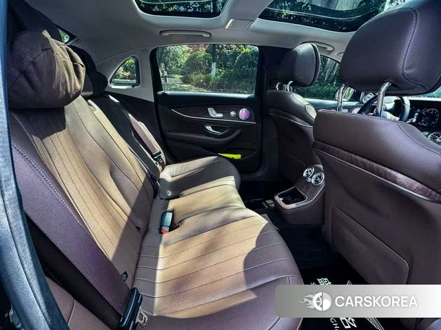 Mercedes-Benz E-class id 4264929 из Китая 17