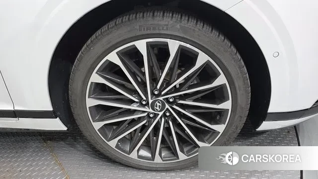 Hyundai Grandeur Hybrid (GN7) id 3419952 из Кореи 15