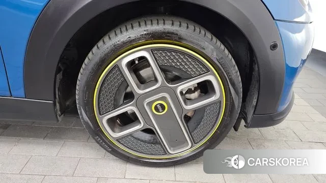 Mini Cooper Electric id 3751620 из Кореи 15