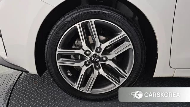 Kia Come New K3 id 3391131 из Кореи 15