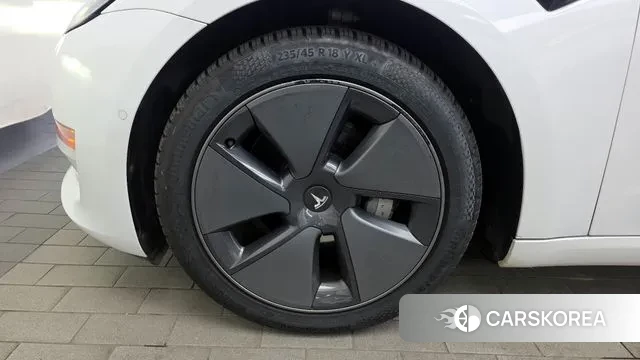 Tesla Model 3 id 3701888 из Кореи 15