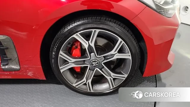 Kia Stinger id 3573559 из Кореи 15