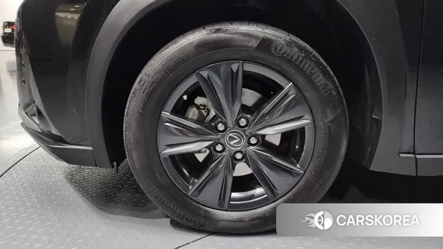 Lexus UX250h id 3478908 из Кореи 15