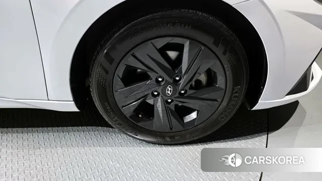 Hyundai Avante (CN7) id 3472954 из Кореи 15