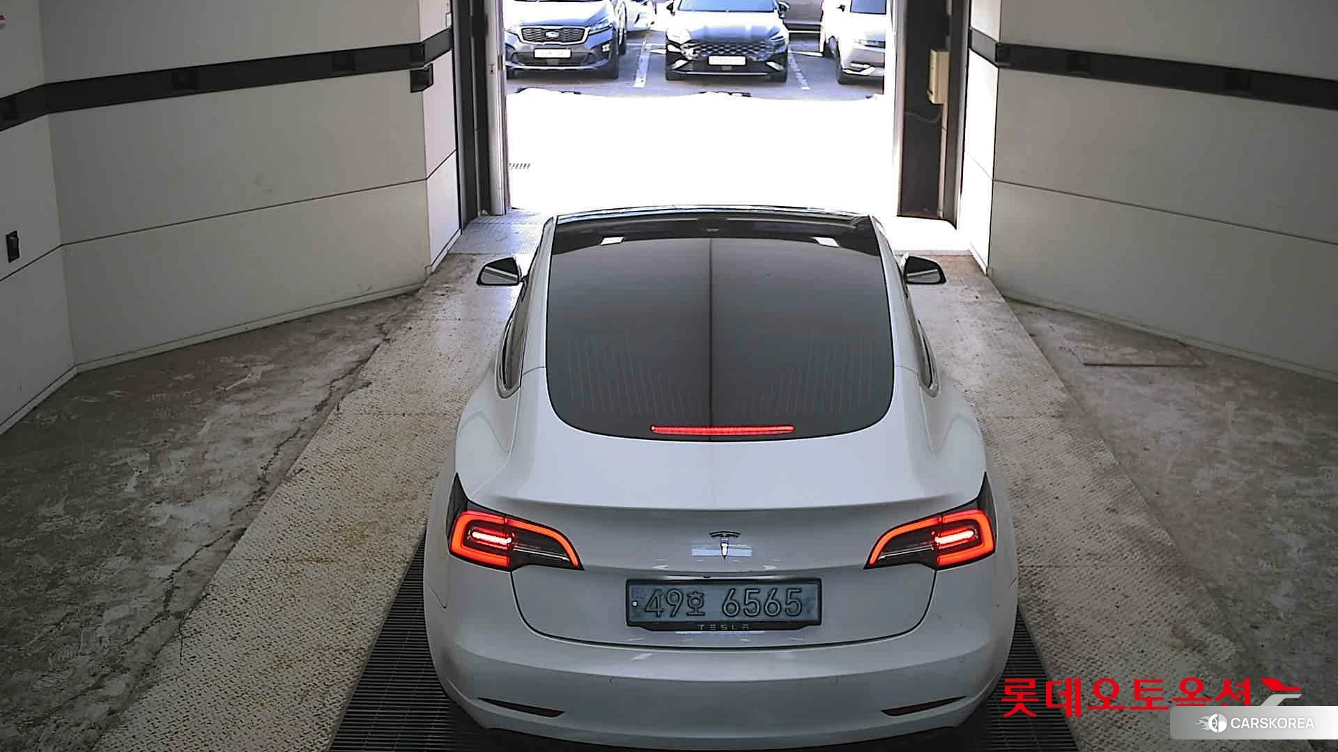 Tesla Model 3 Standard Range Plus RWD id 4679263 из Кореи 32