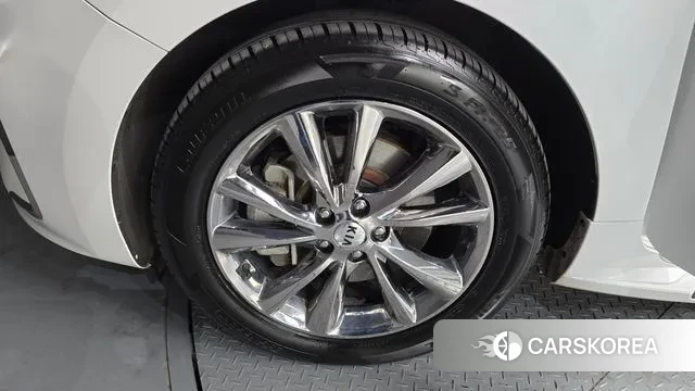 Kia The New Carnival id 3709395 из Кореи 15