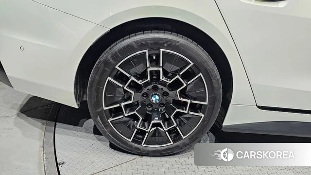 BMW i4 id 4571005 из Кореи 27