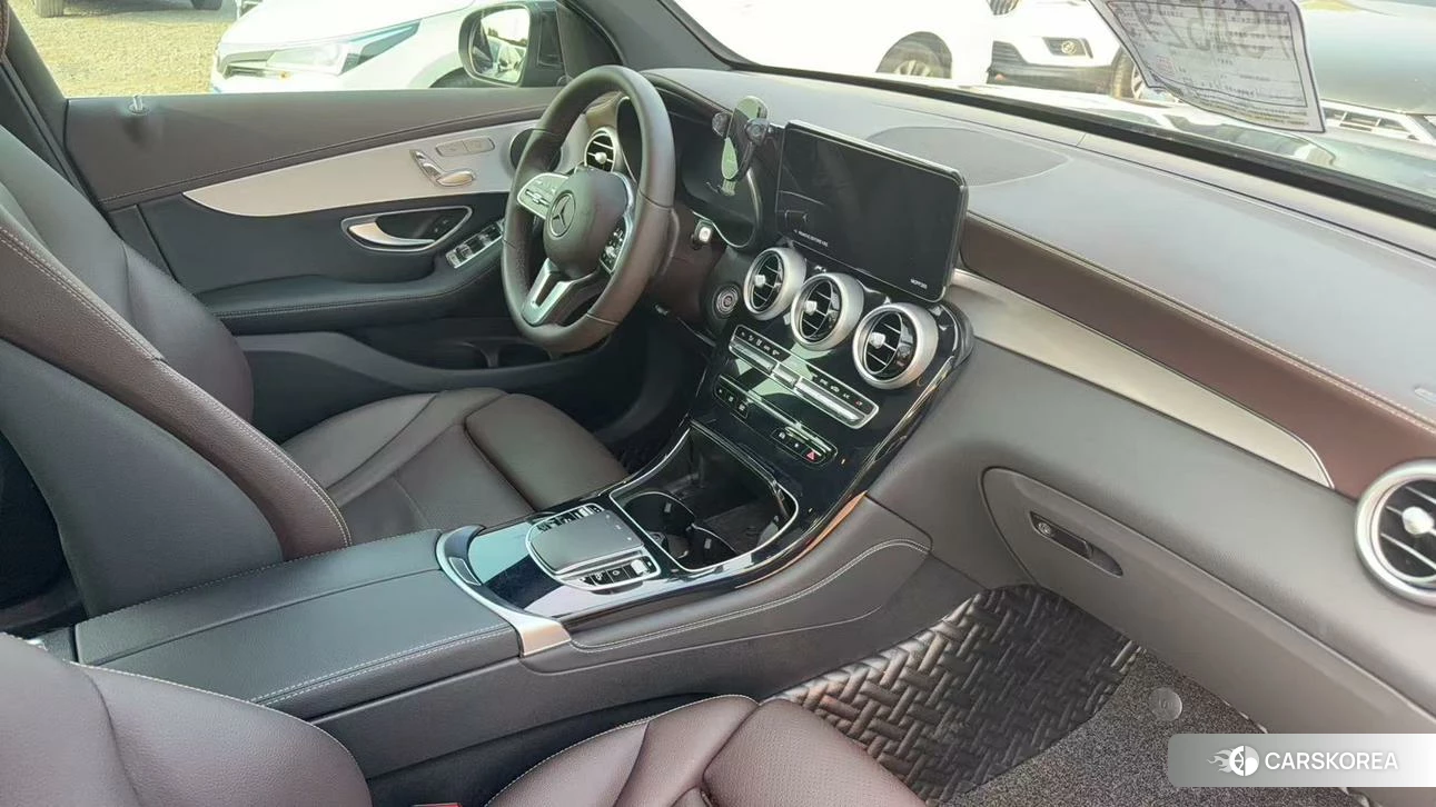 Mercedes-Benz GLC 2022 Черный из Китая, фото 5