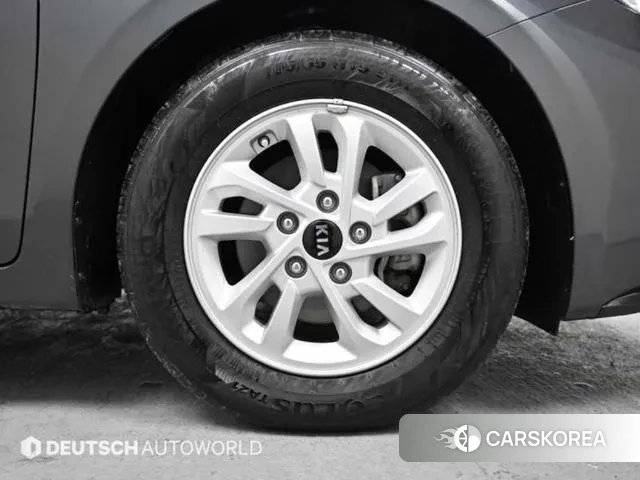 Kia Come New K3 id 3493927 из Кореи 15