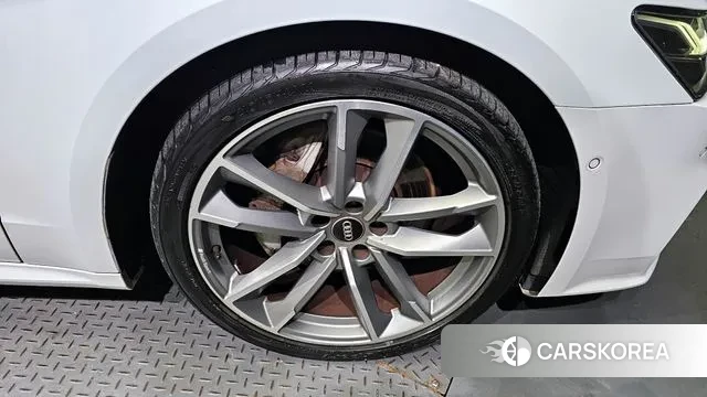 Audi A7 (4K) id 3033343 из Кореи 15