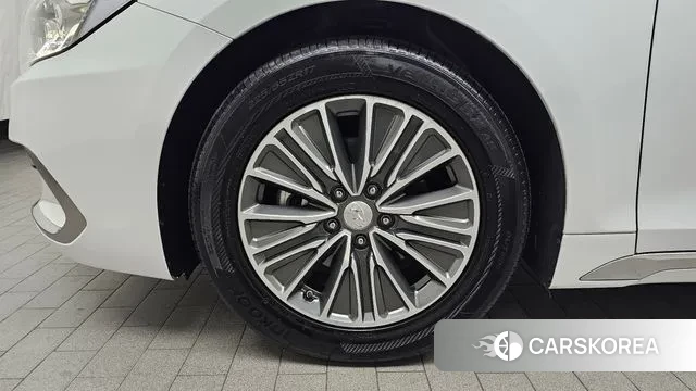 Hyundai Grandeur IG Hybrid id 3324941 из Кореи 15