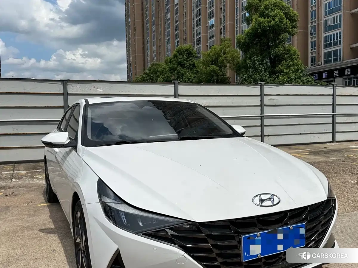 Hyundai Elantra 2022 Белый из Китая, фото 5