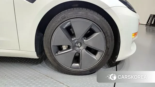 Tesla Model 3 id 3373543 из Кореи 15