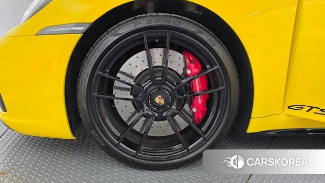 Porsche 911(992) id 4565916 из Кореи 15
