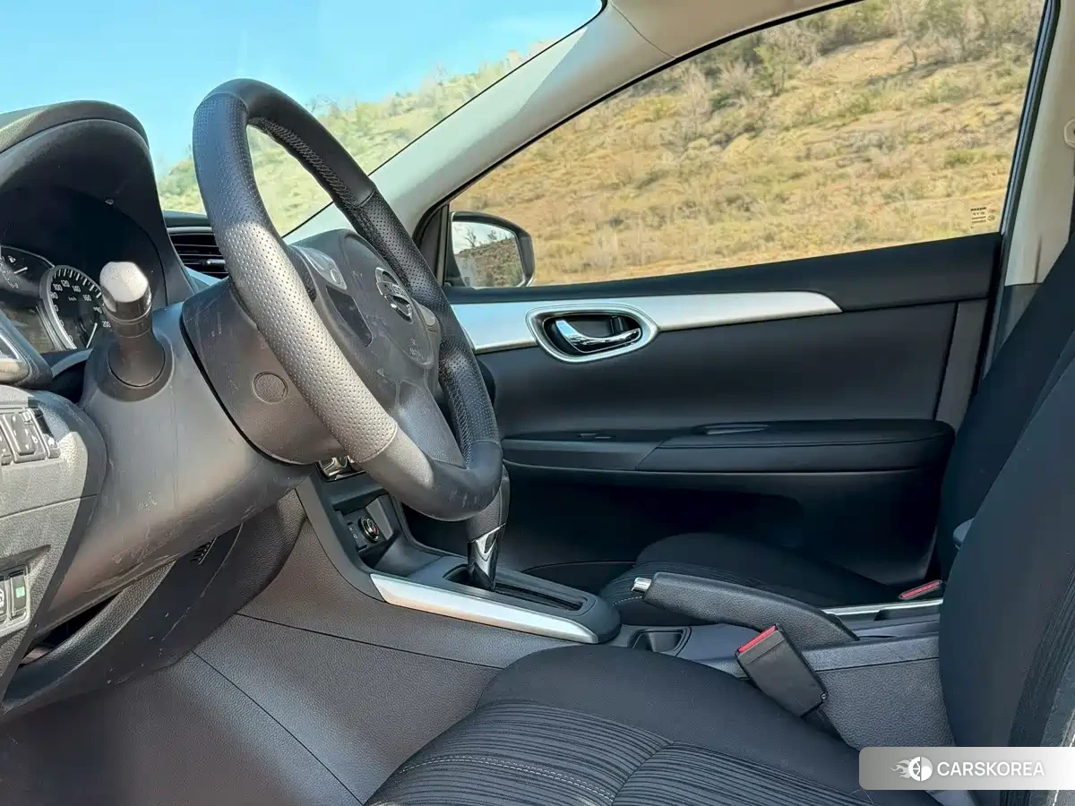 Nissan Sylphy 2024 Silver/gray из Китая, фото 5