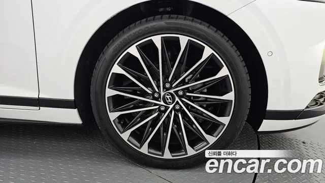 Hyundai Grandeur Hybrid (GN7) id 2862724 из Кореи 15