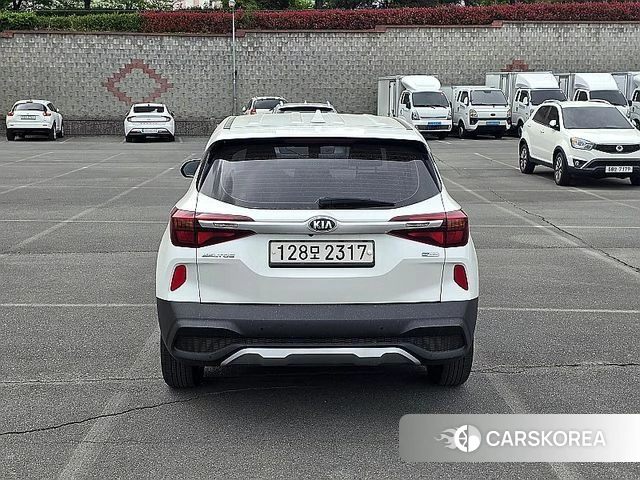 Kia Seltos id 4225236 из Кореи 15