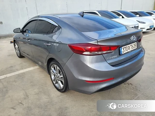 Hyundai Avante AD id 3570805 из Кореи 13