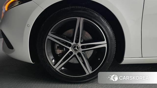 Mercedes-Benz A-Class W177 id 4853956 из Кореи 29