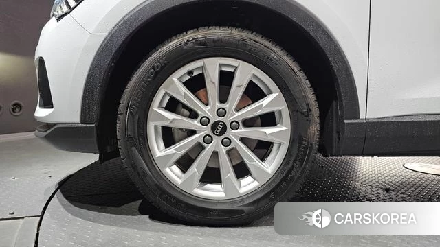 Audi Q3 (F3) id 4401456 из Кореи 15