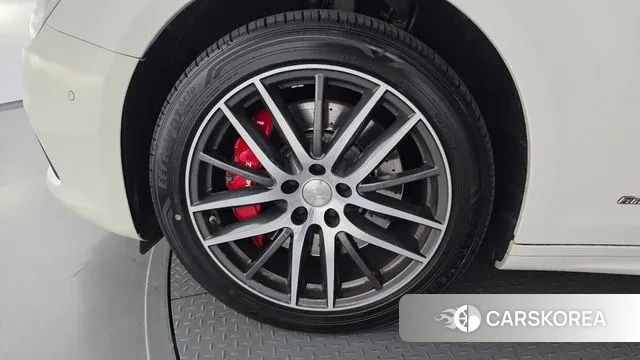 Maserati Ghibli id 3329698 из Кореи 15