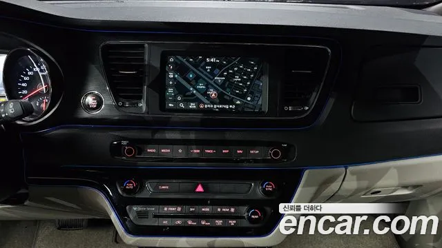 Kia The New Carnival id 2705547 из Кореи 15