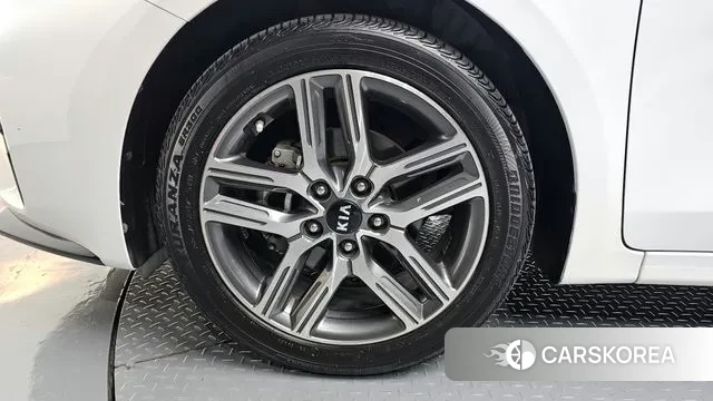 Kia Come New K3 id 3038989 из Кореи 15