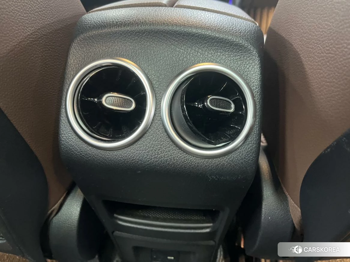 Mercedes-Benz GLB id 4421090 из Китая 9