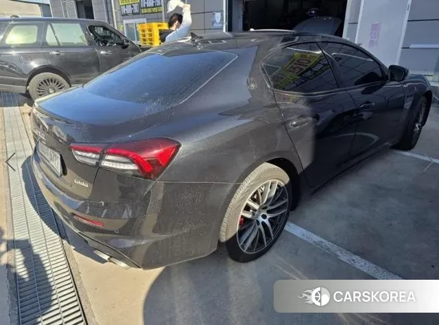 Maserati Ghibli id 3515346 из Кореи 7