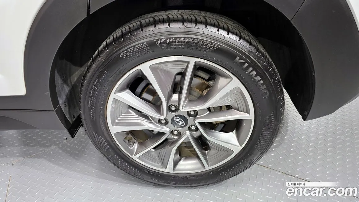 Hyundai All New Tucson id 2146926 из Кореи 15