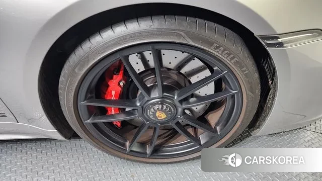 Porsche 911(992) id 2988773 из Кореи 15