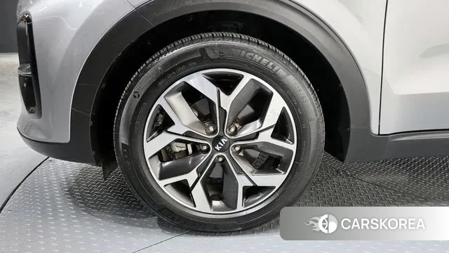 Kia Sportage The Bold id 3753248 из Кореи 16