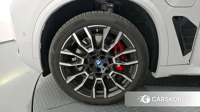 BMW X5 (G05) 2025 Белый из Кореи, фото 5